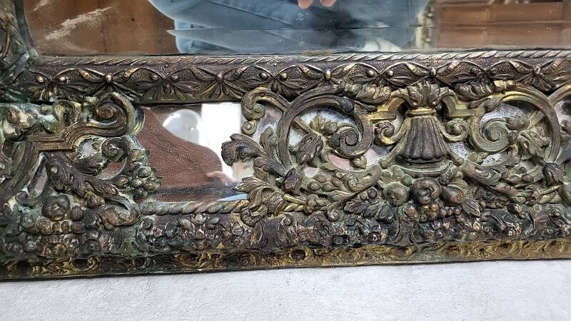 ANCIENT MIRROR WITH PARCLOSES FROM THE NAPOLEON III ERA