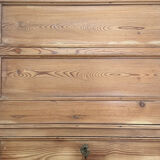 Small Parisian wardrobe "bonnetière"