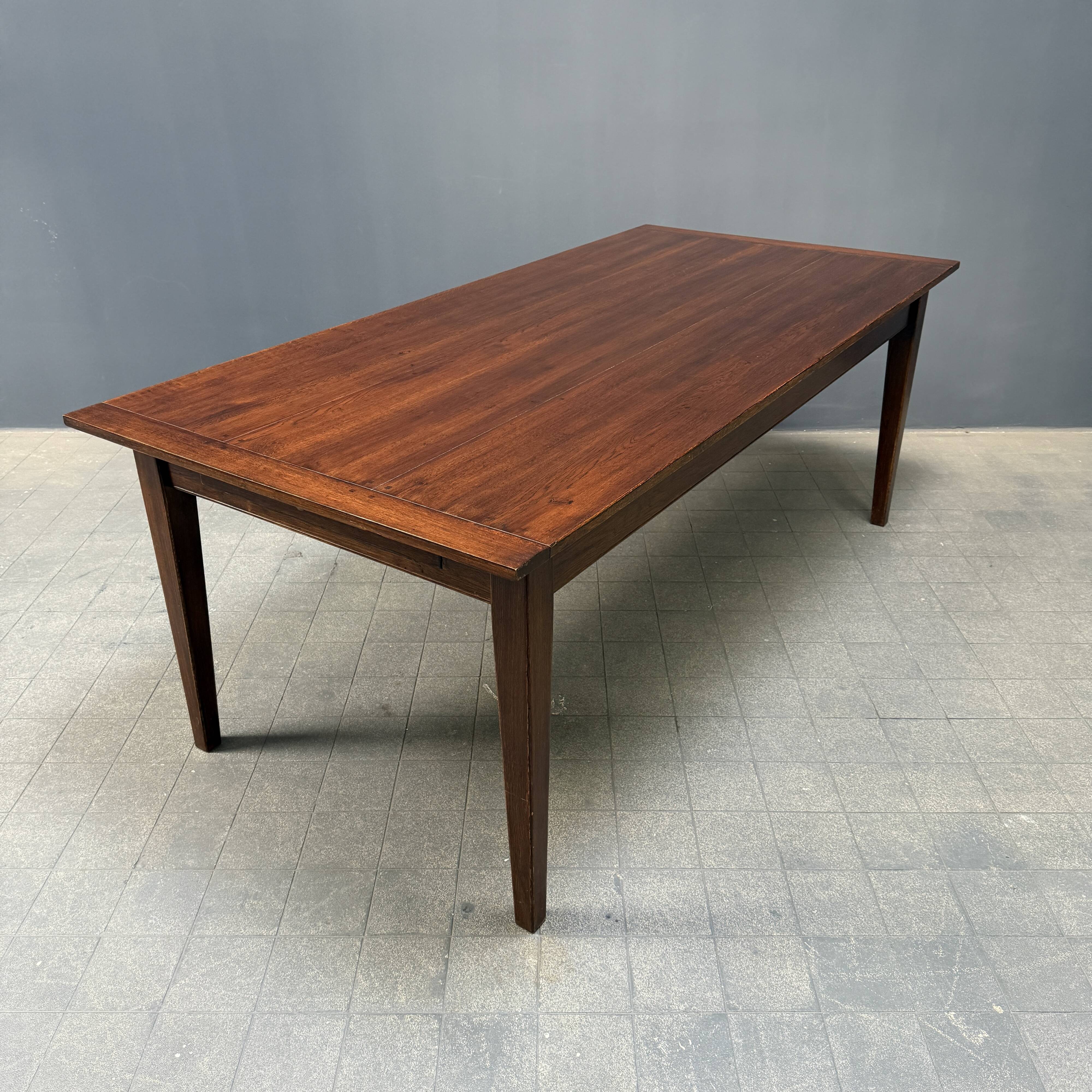 Large antique style oak extendable dining table