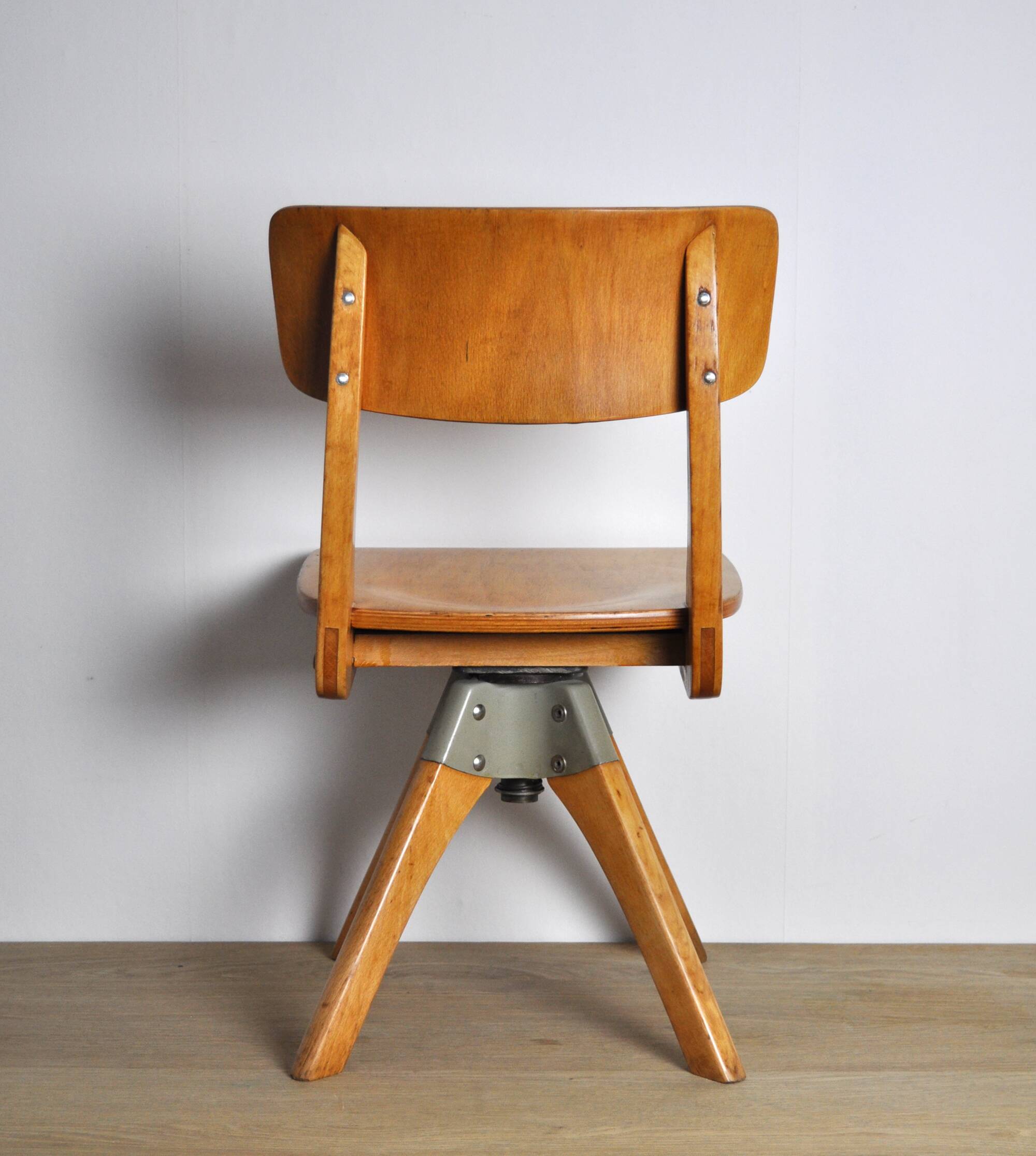 Mid-Century Modern Childrens Swivel Chair by Casala