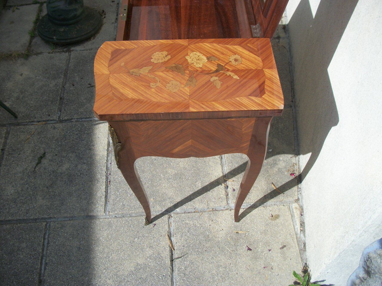 Inlaid and bronze dressing table