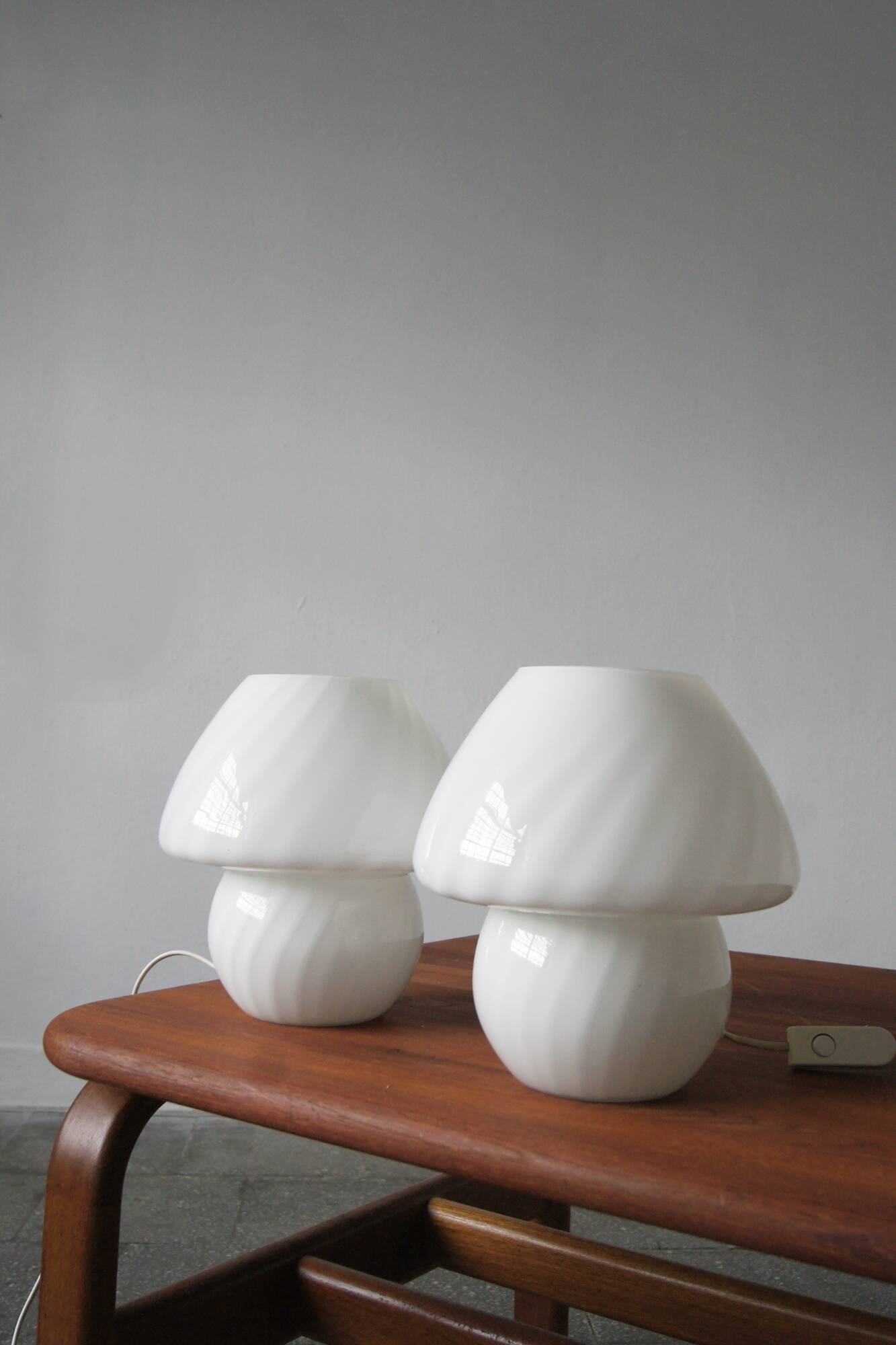 Vintage Italian Mushroom Table Lamp, 1970s set of 2