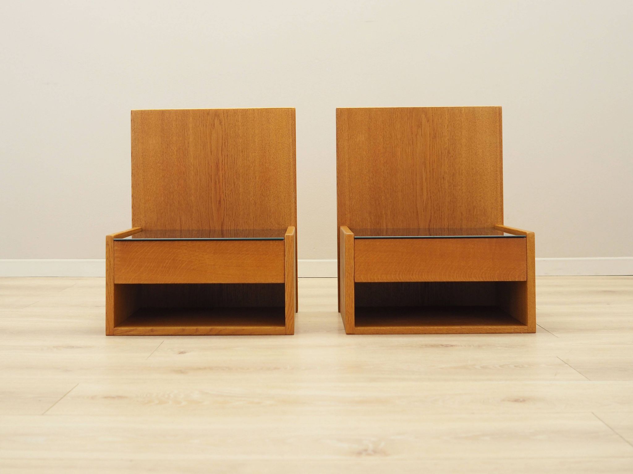 Set of hanging bedside cabinets, Danish design, 1960s, designer: Hans J. Wegner, manufacturer: Getam