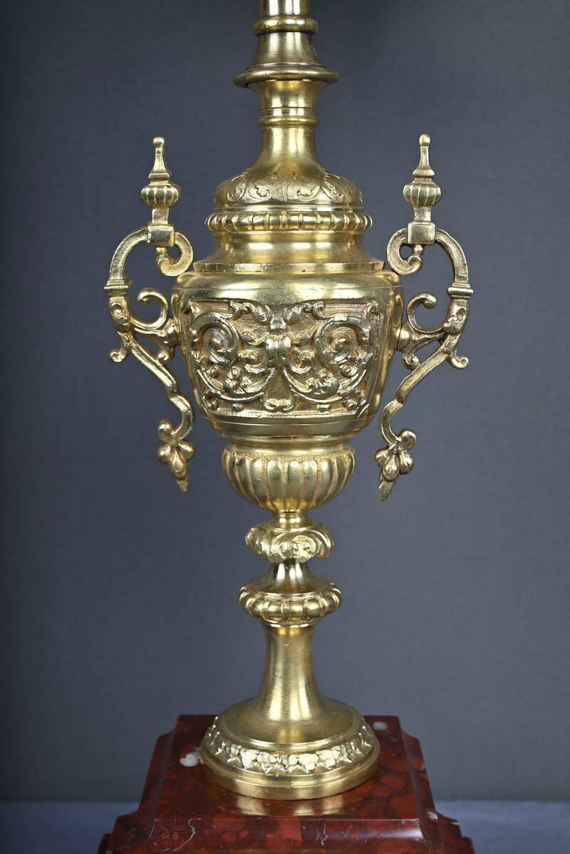 Paire d’importants Candélabres en Bronze, goût Renaissance – 1920
