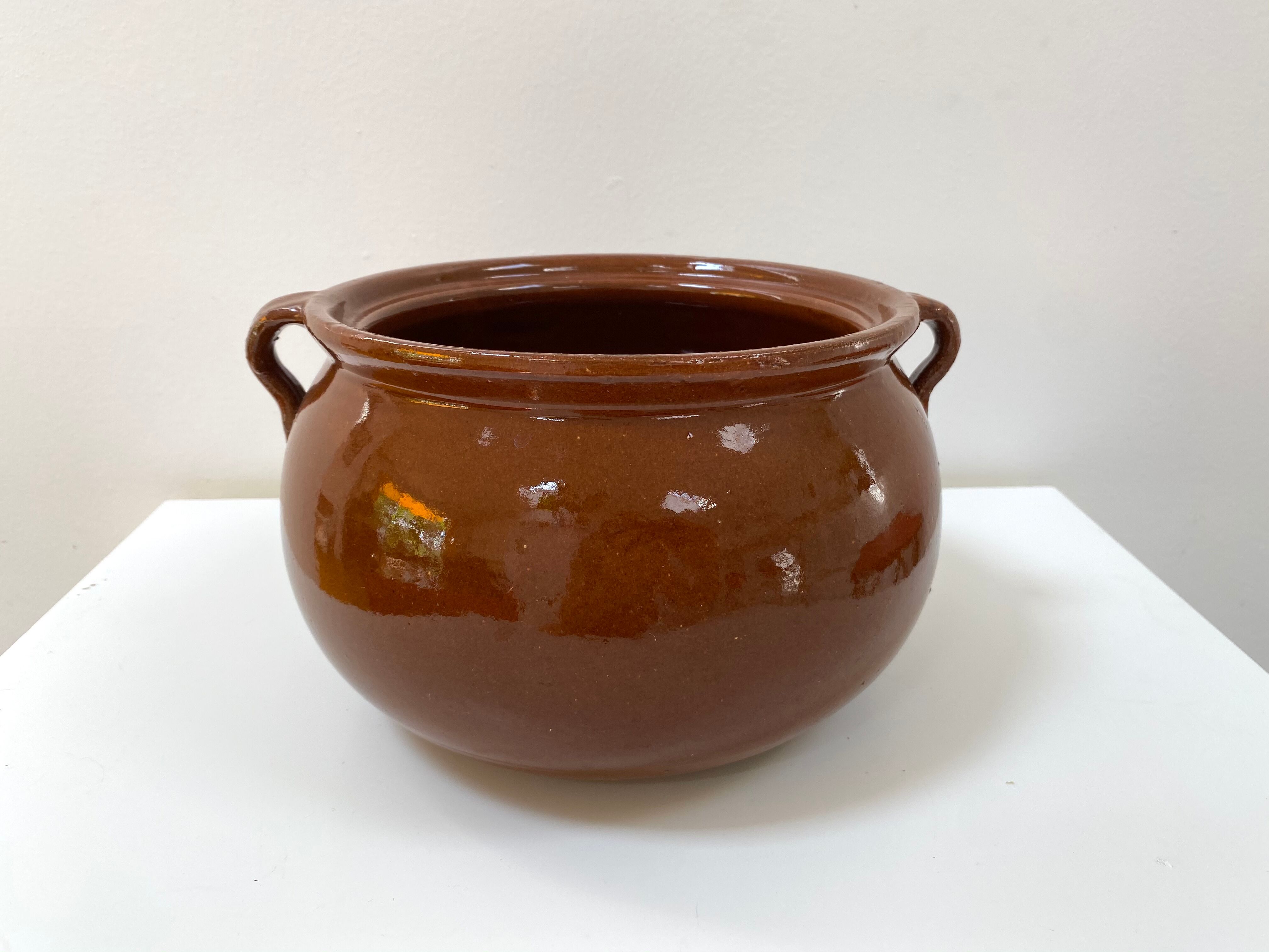 Glazed sandstone pot cover