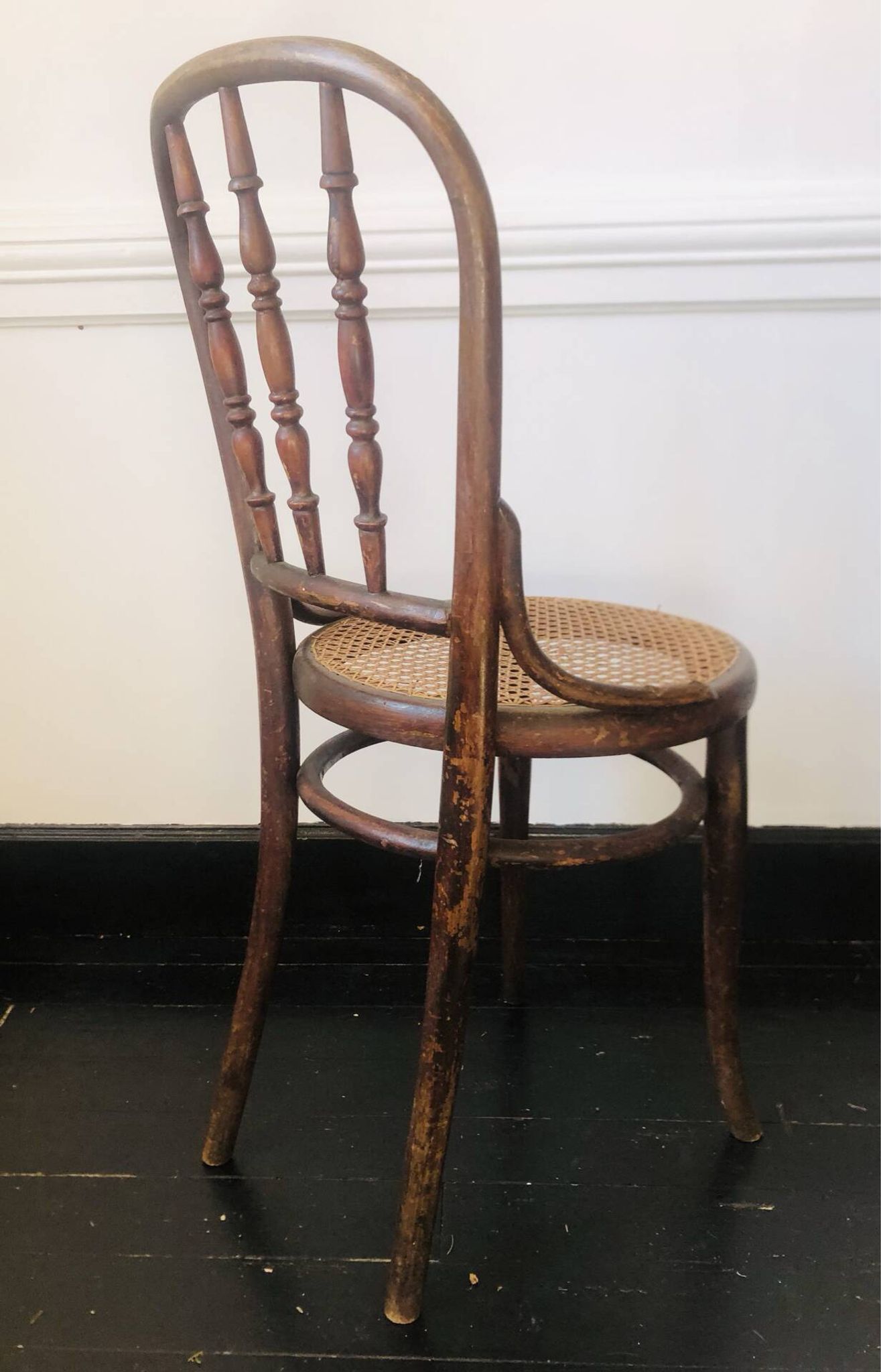 Paire de chaises signées Thonet