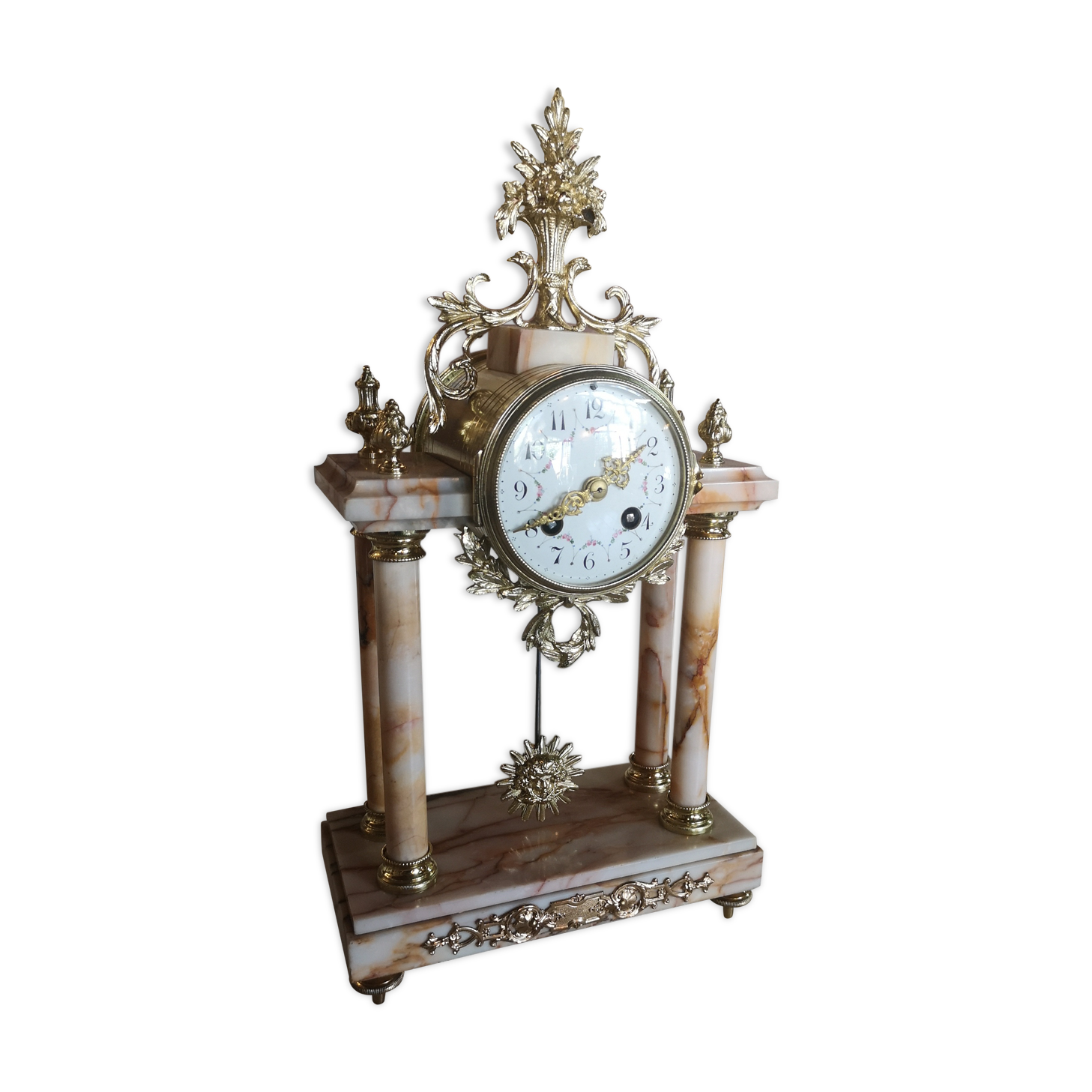 Pendule style Louis XVI