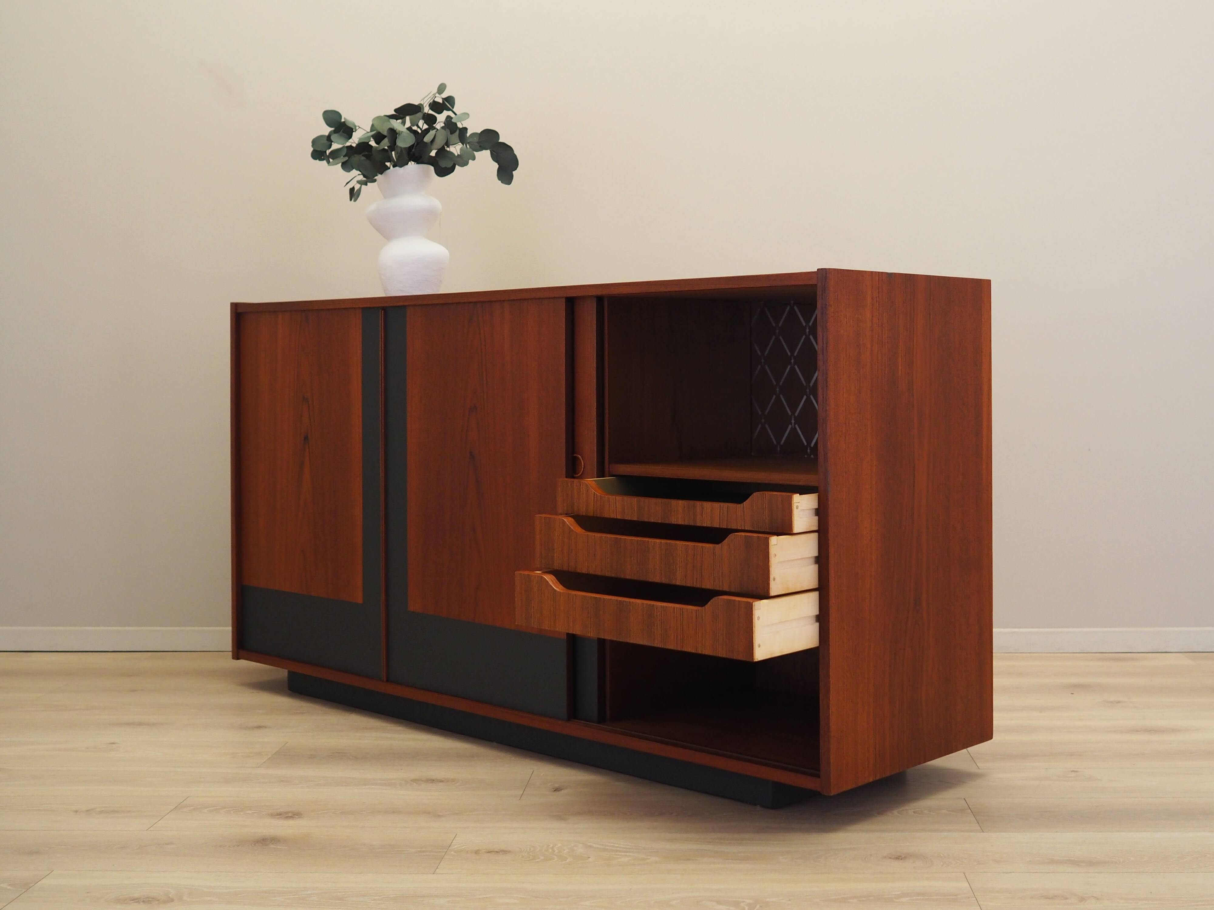 Teak sideboard, Danish design, 1970s, production: Denmark