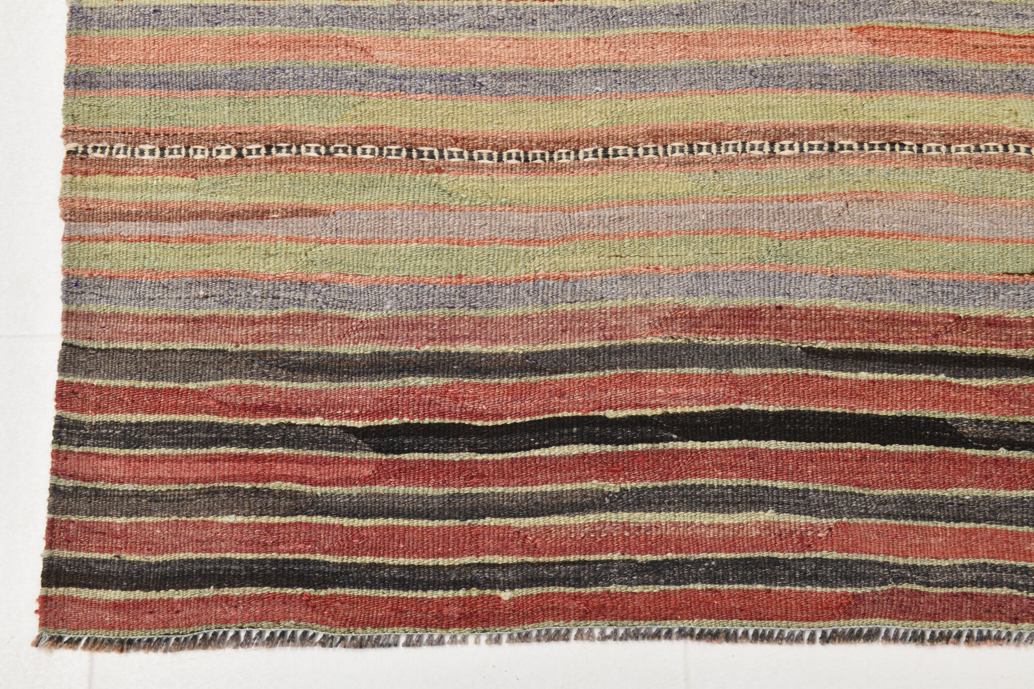 Wool on cotton kilim rug 202x166cm