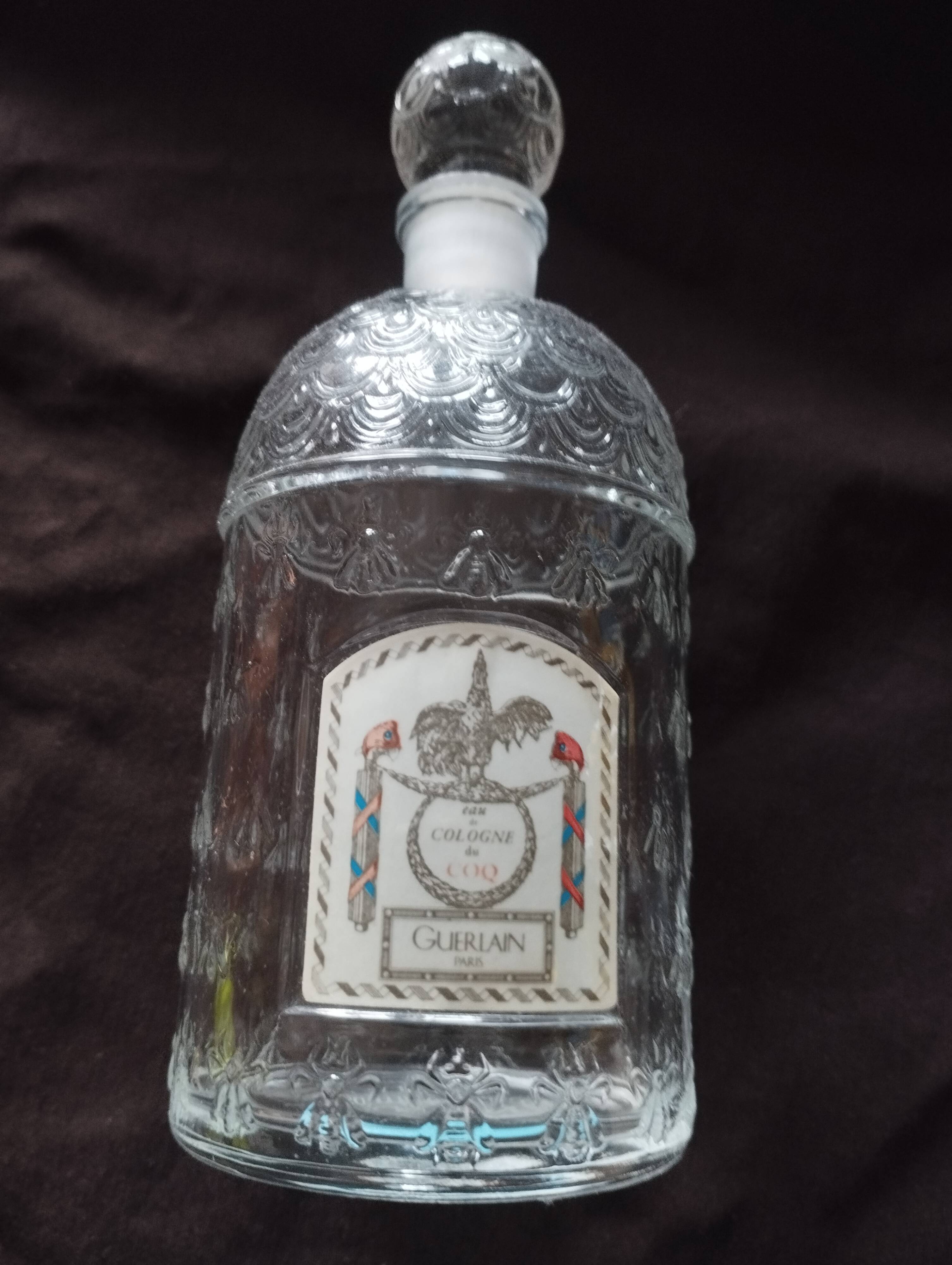 Bottle bottle of perfume Guerlain eau de Cologne vintage rooster 250 ml empty