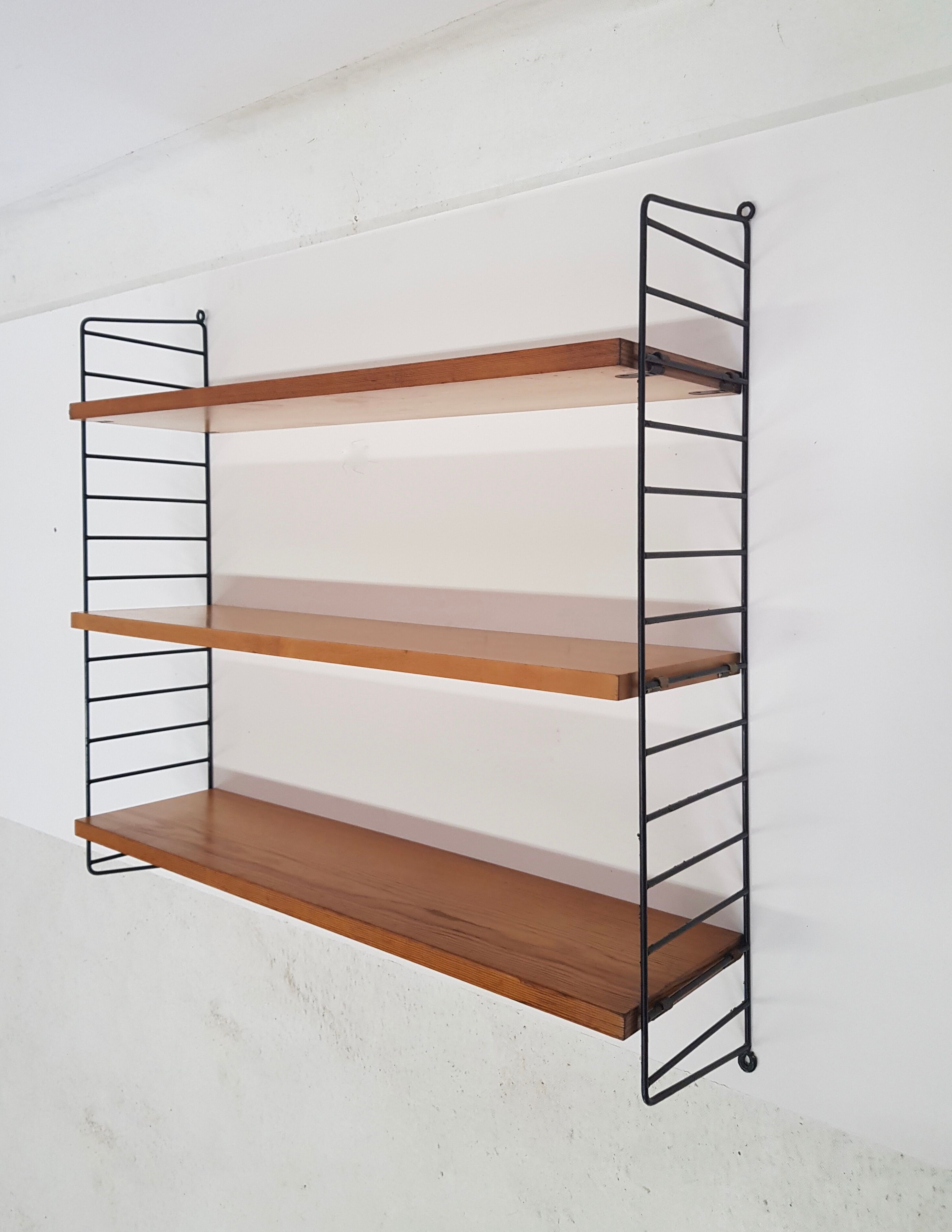 String vintage light wood shelf, 1960s