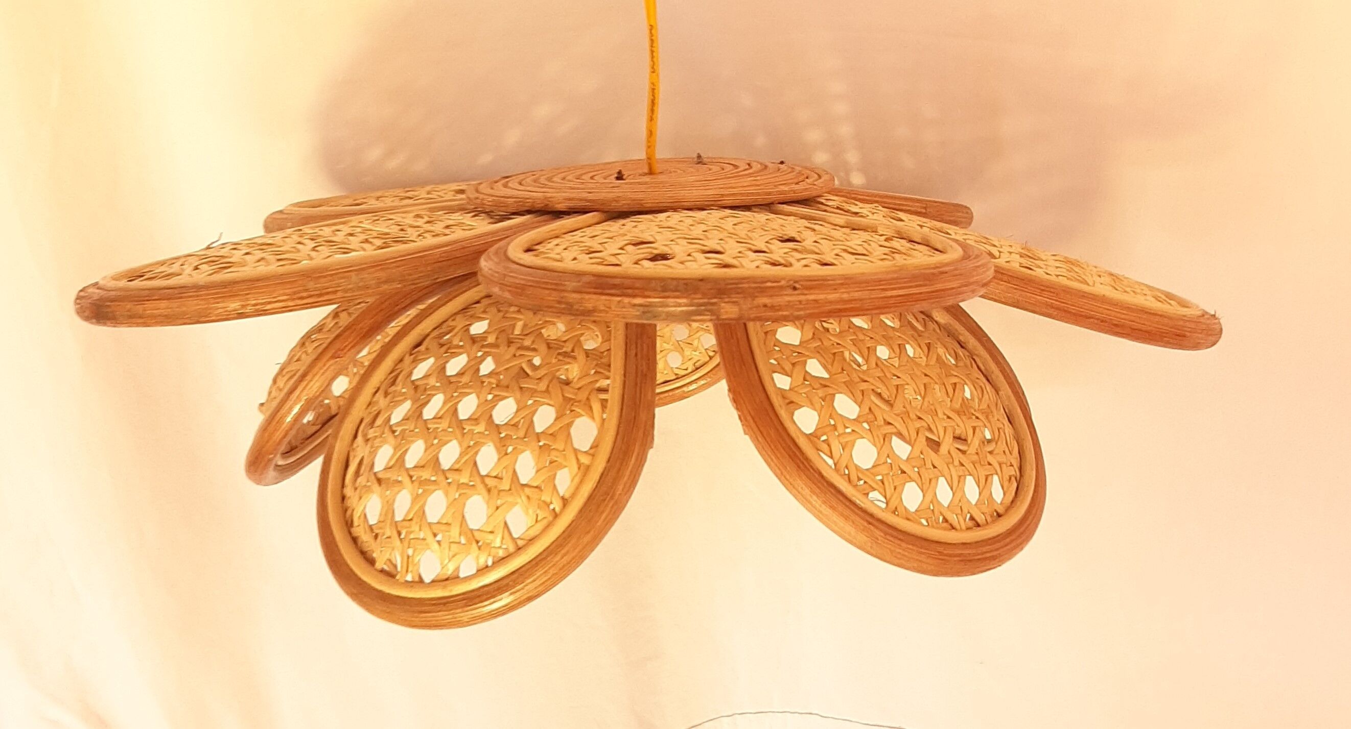 3 hanging lamps in rattan 1980s, rattan and braiding