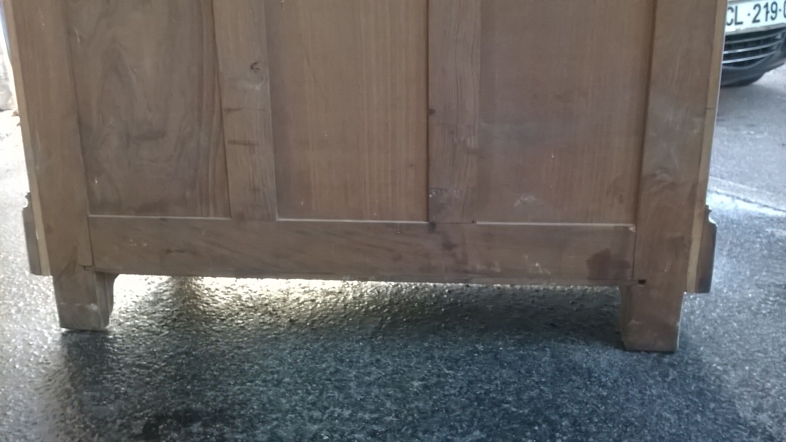 Parisian hotel wardrobe from the 1930s