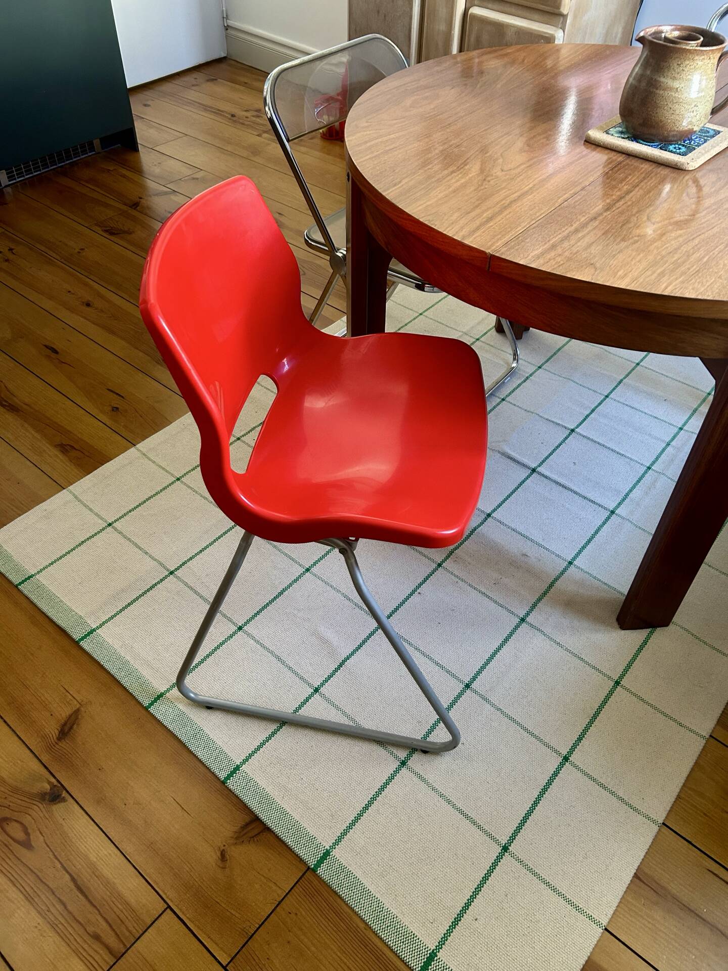Red vintage 90's Ikea chair
