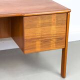 Bureau autoportant en teck avec porte et tiroirs, années 1970