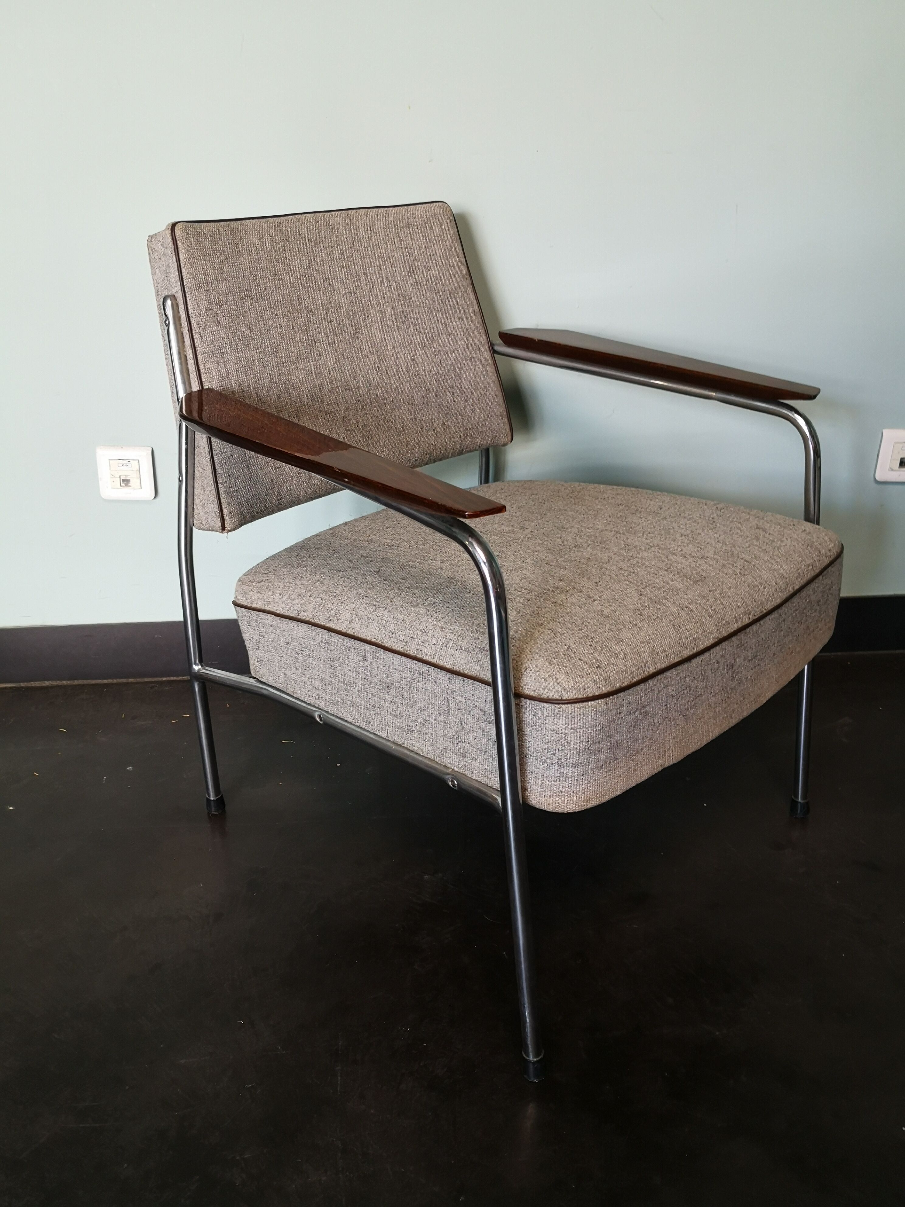 Fauteuil tchèque, 1960, métal, tissu et bois