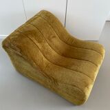 Chair, droit model from the "chromatic" series, Kwok Hoi Chan, Steiner 1970