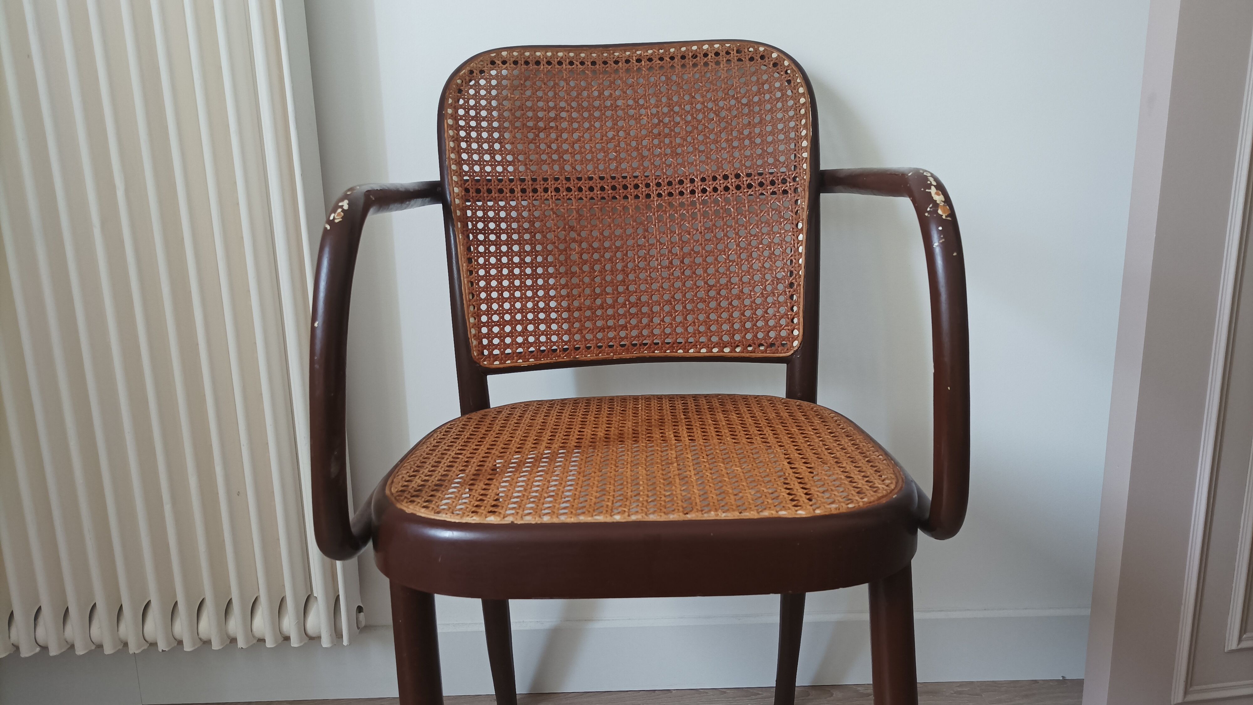 Vintage canned armchair