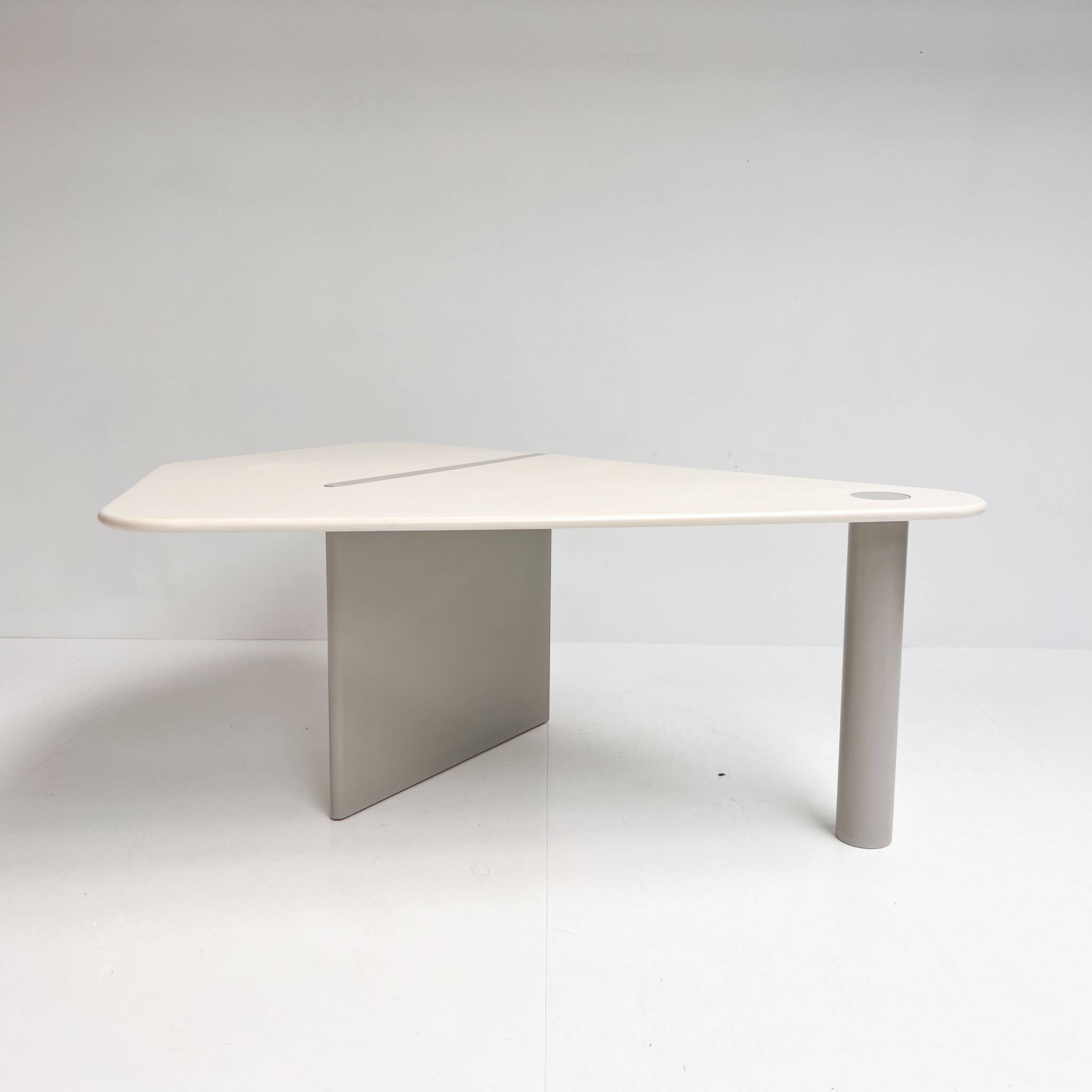 La table Kite par Louk Straver pour Castelijn, années 1980.
