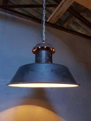 Enamel factory lamp