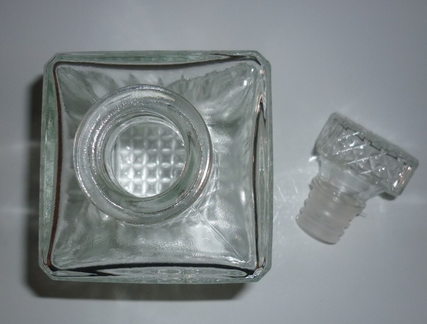 Square cap glass carafe