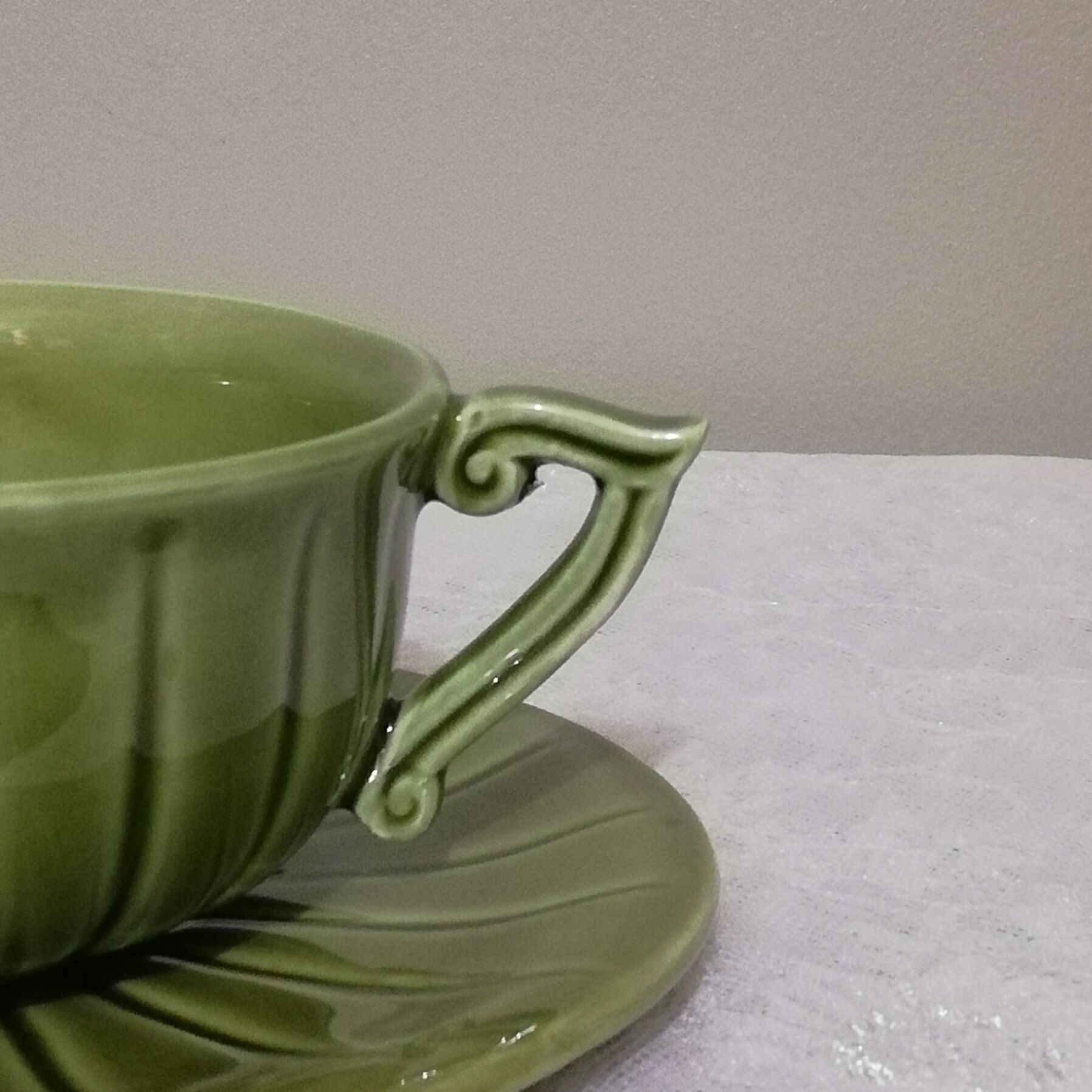 Two vintage ceramic cups Proceram