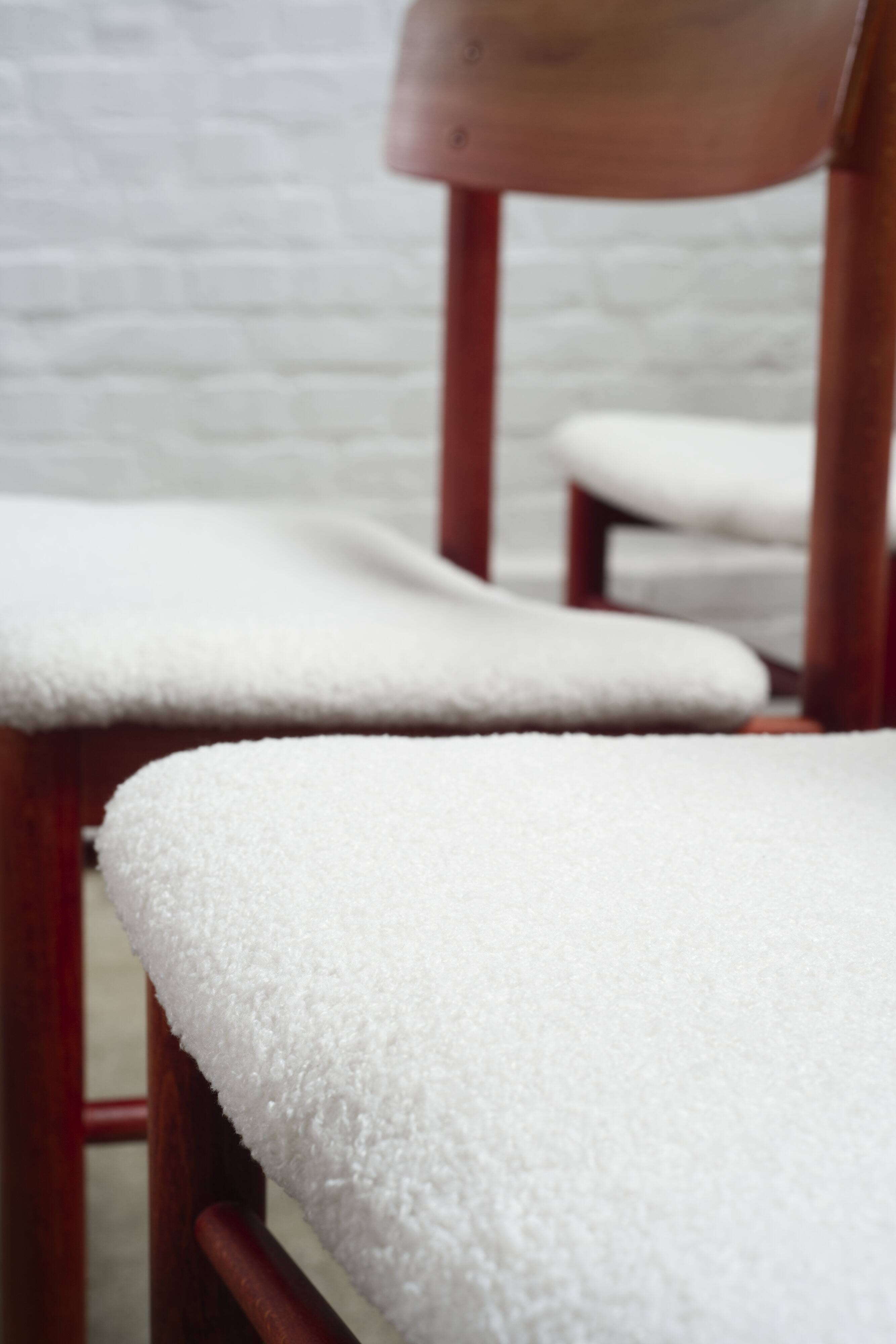 6x red stained beech dining chairs "Model 250" by Farstrup Denmark, 1960's