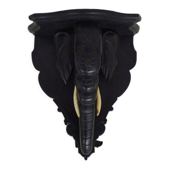 Étagère tête d'éléphant en bois noirci, fin XIXème