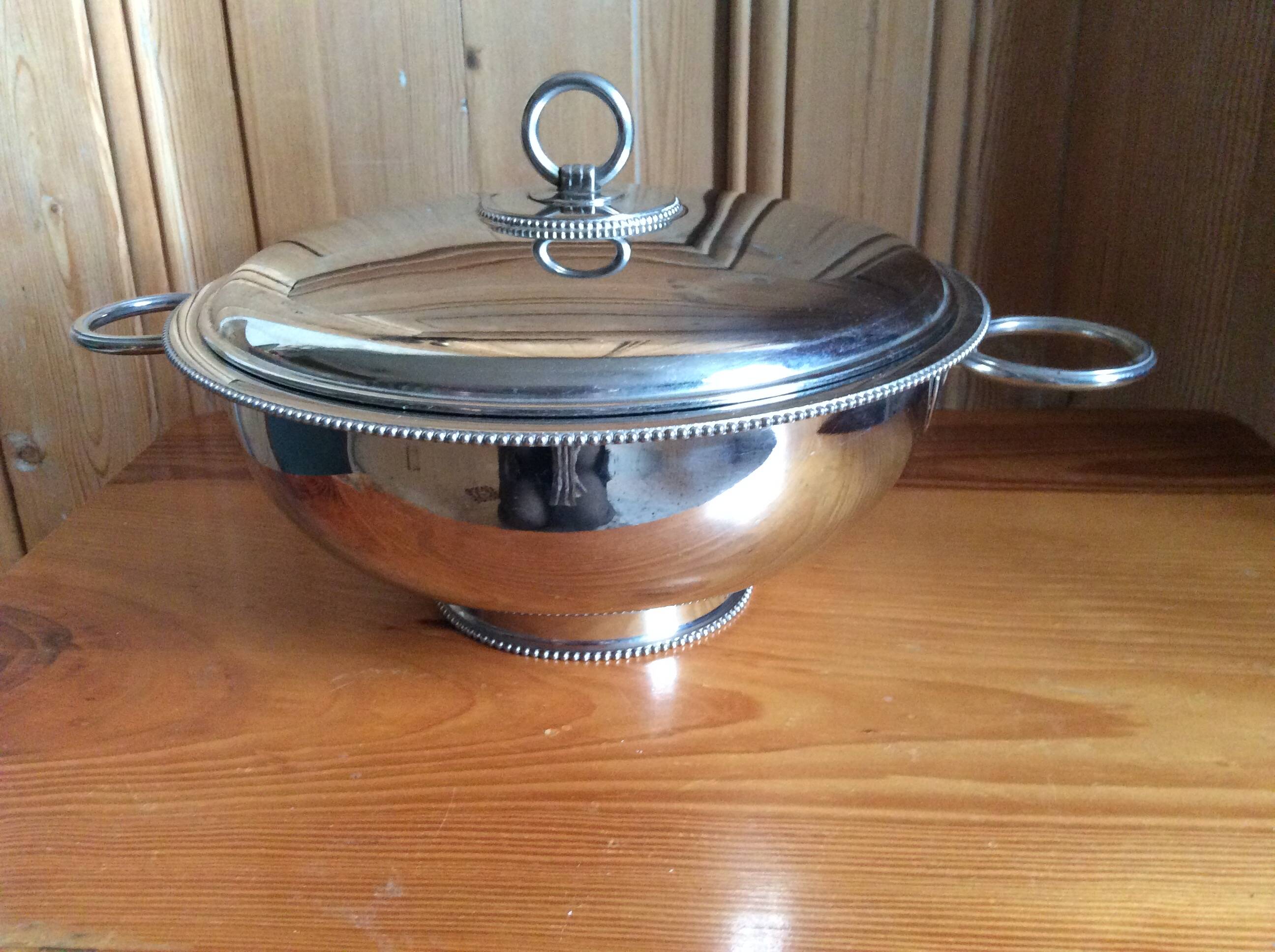 Stainless steel vegetable dish