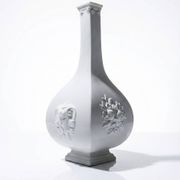 Small vase reproduction Meissen 1715-1720 by Sheffield & Haviland Limoges
