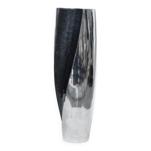 Vase Torsadé
