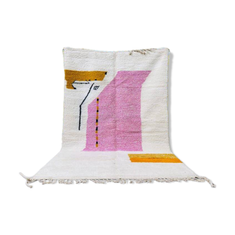 Handmade Beni Ourain Berber rug, size 100 x 200 cm.