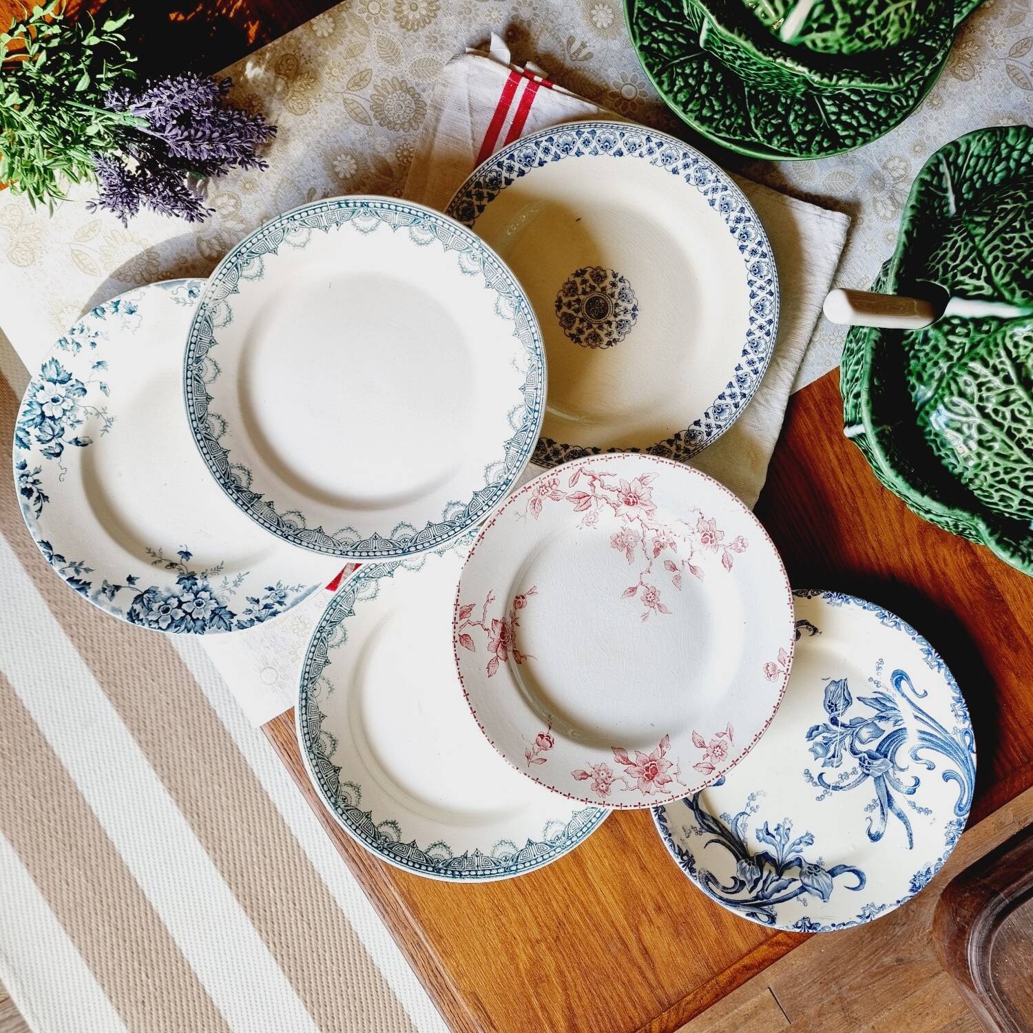 Lot de 6 assiettes plates terre de fer dépareillées