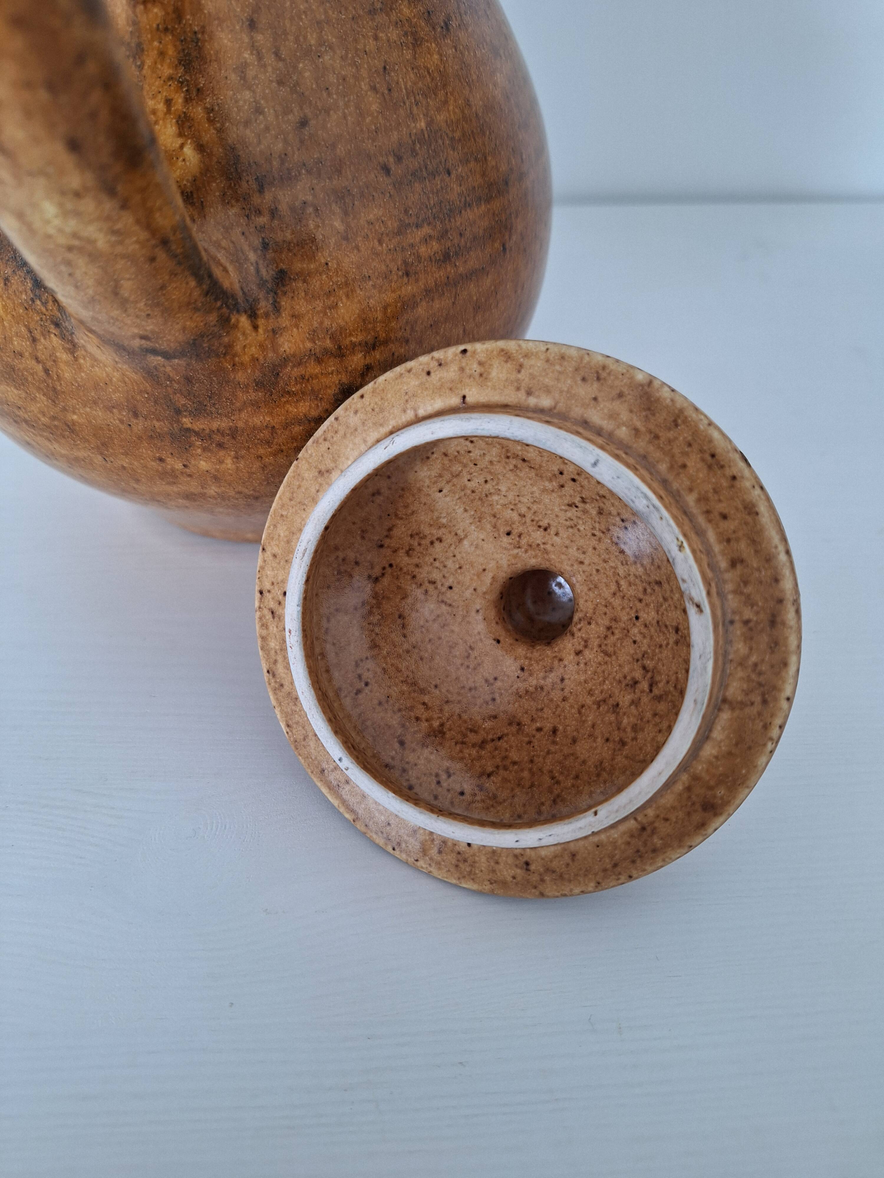 Vintage stoneware teapot / coffee pot