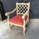 Fauteuil style anglais dossier croisillons