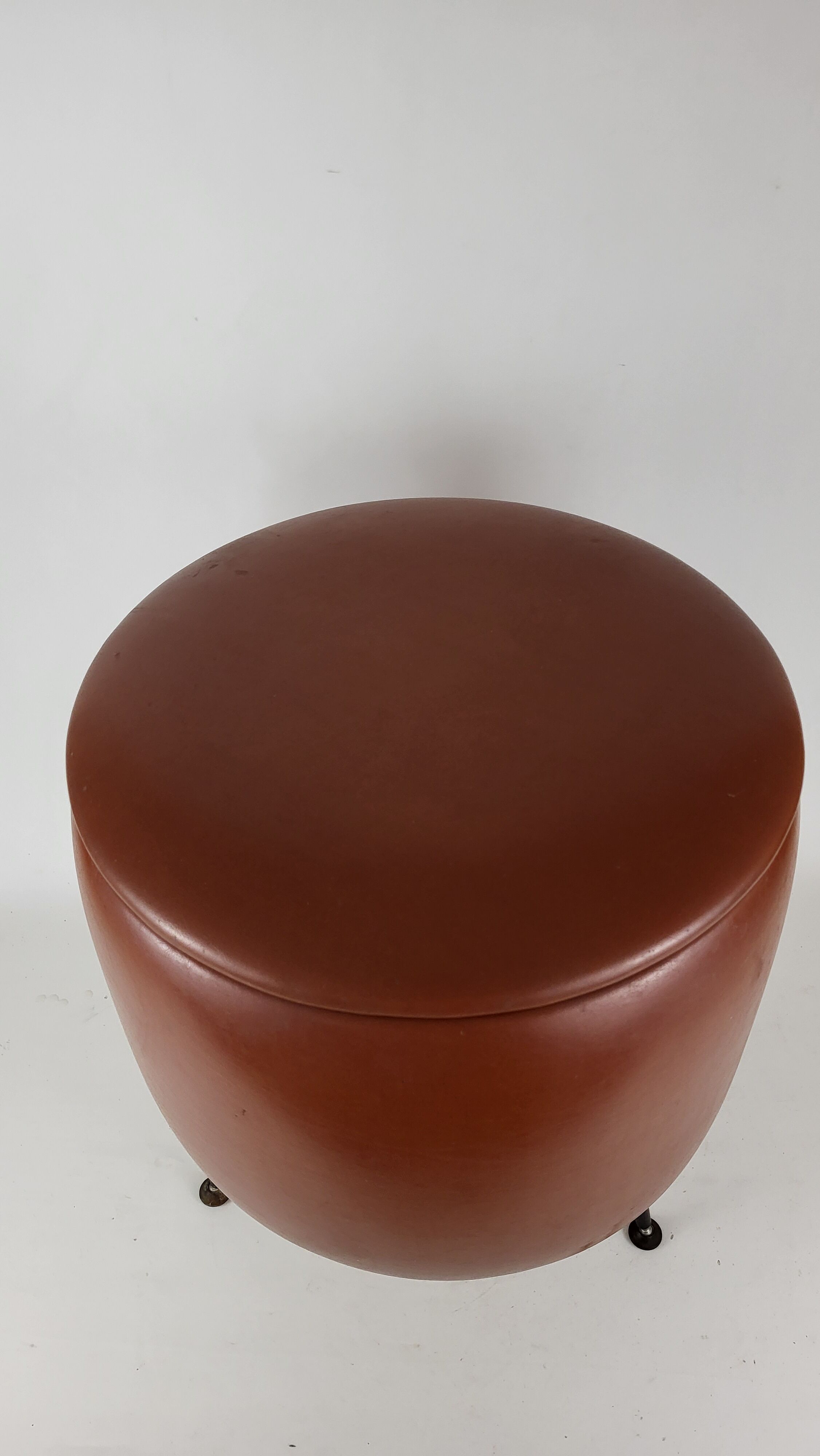 Stool in vintage skaï