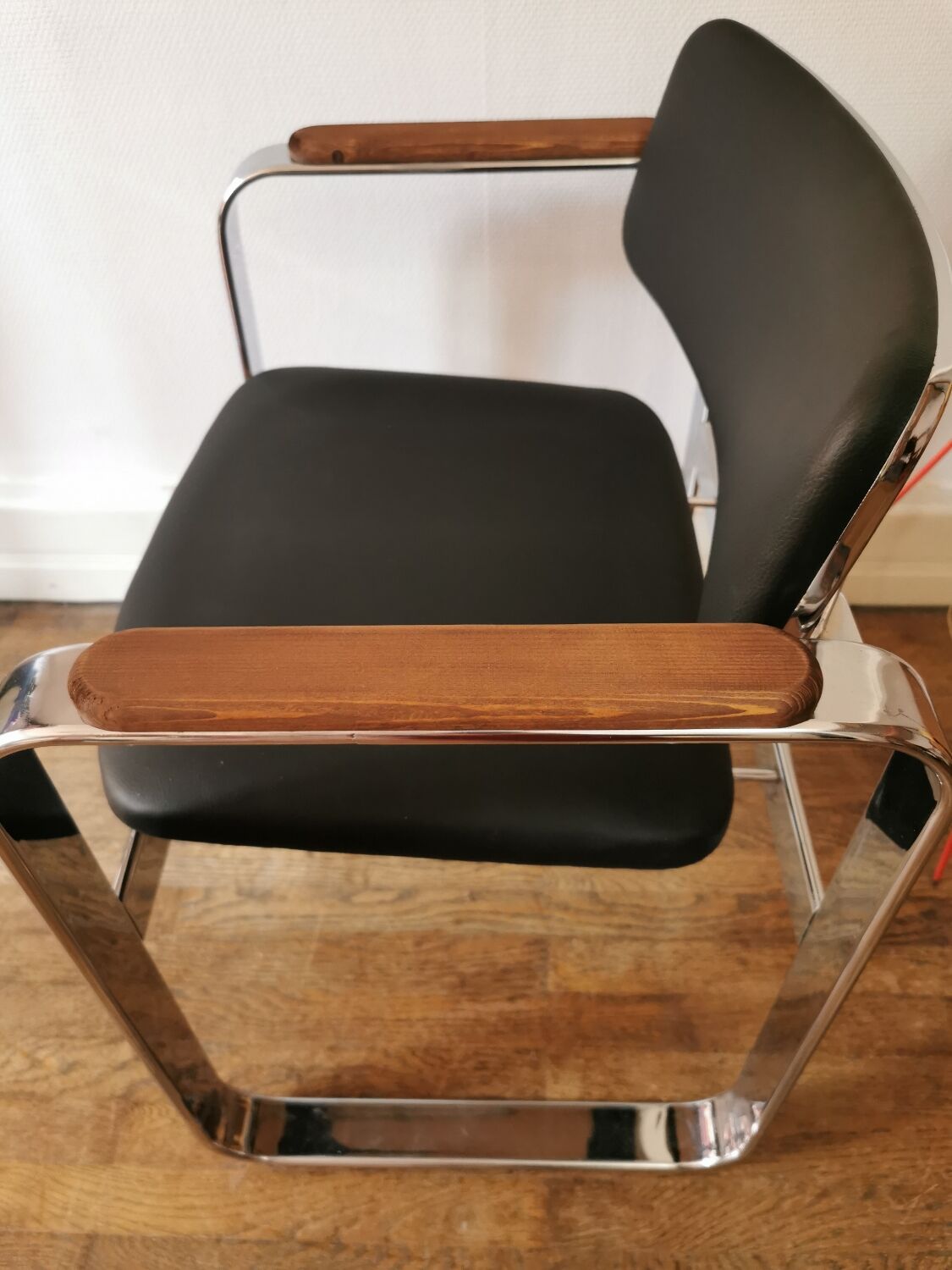 Chair by Eero AARNIO