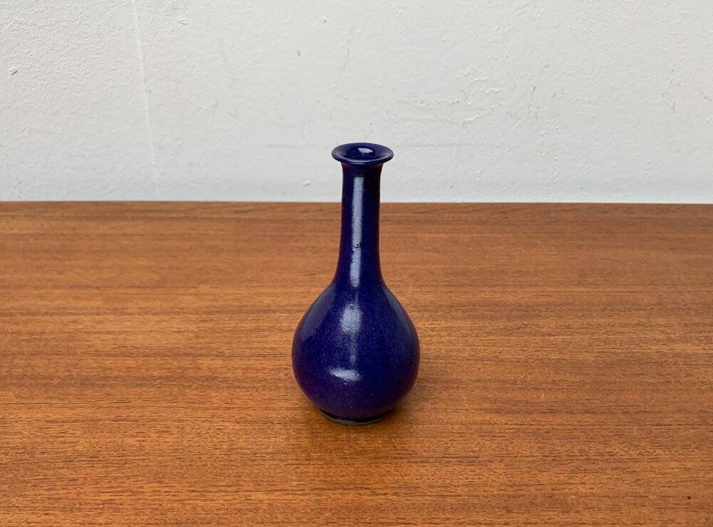 Minimalist mid-century pottery vase by BKW Böttger Keramik Wandsbek, Hamburg, Germany, 1960s.
