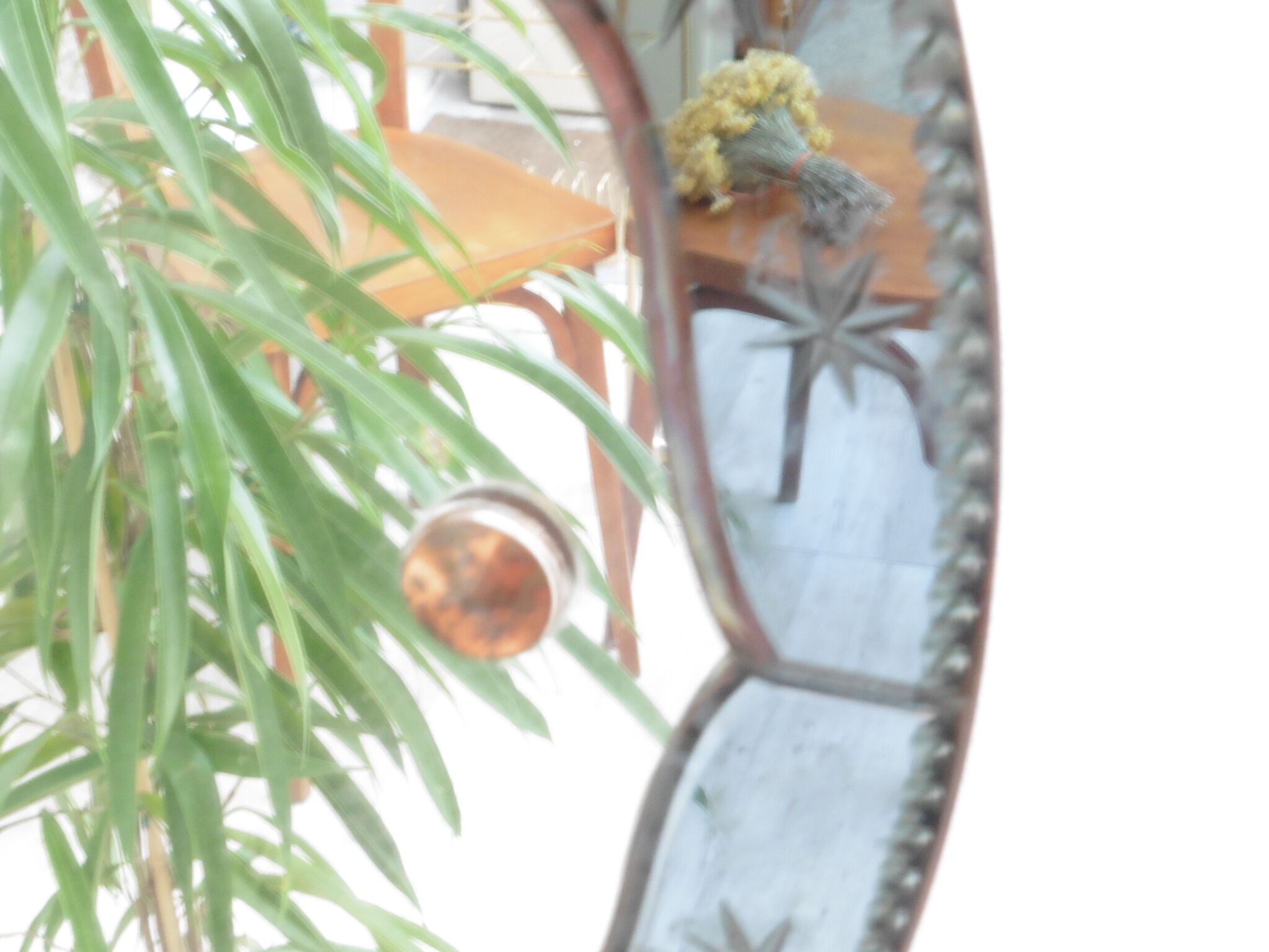 Round Venetian mirror