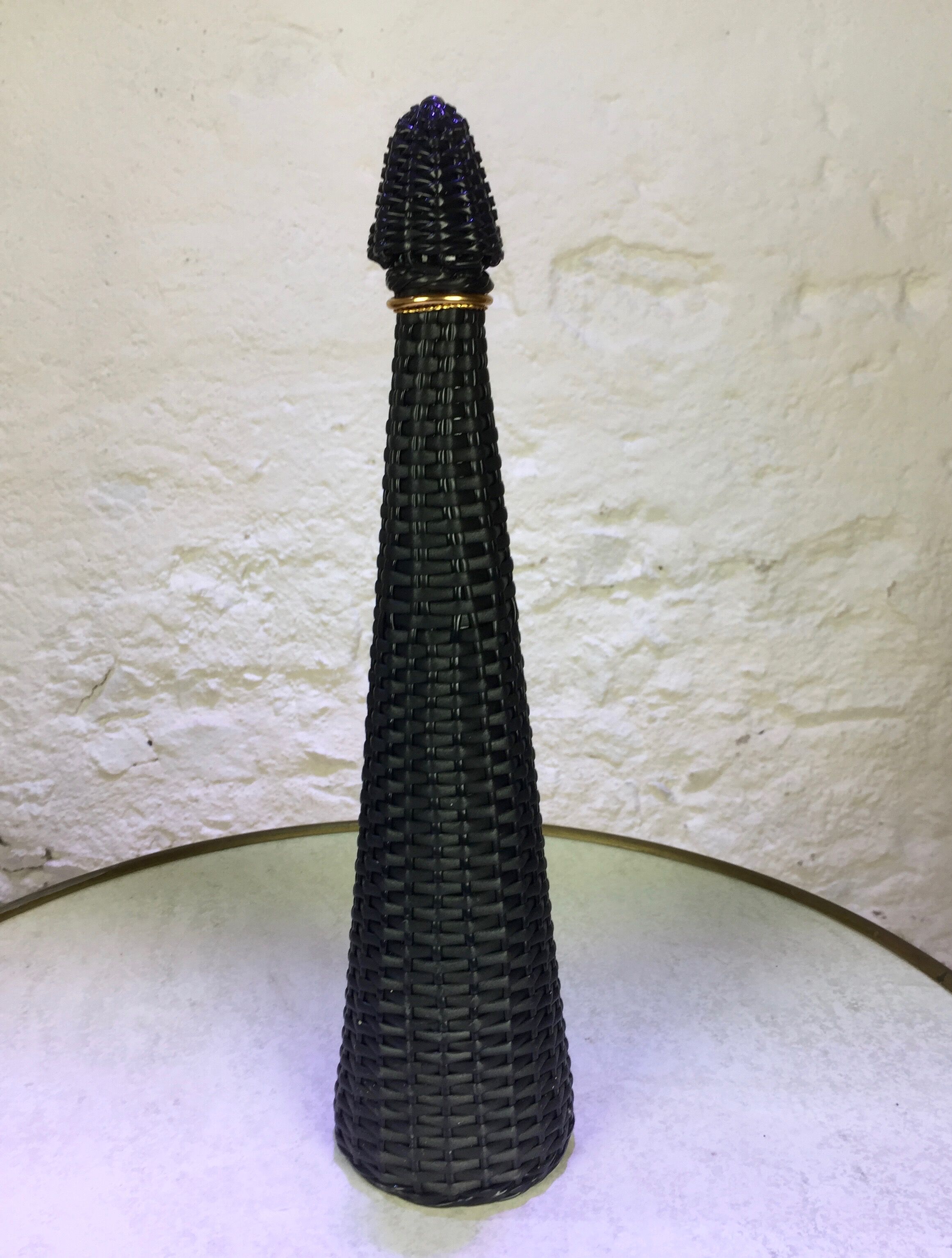 Bonbonne en scoubidou noire