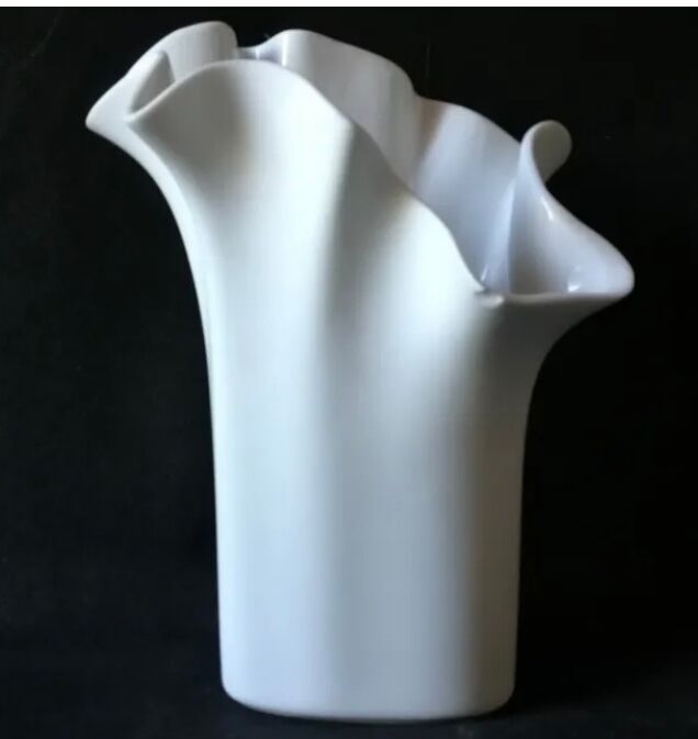 Porcelain handkerchief vase - Rosenthal Germany