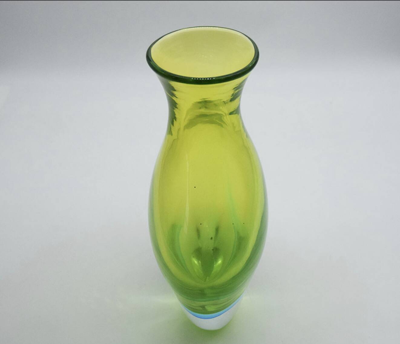 Flavio Poli for Seguso Vetri D’arte Large Sommerso Vase from the 1960s