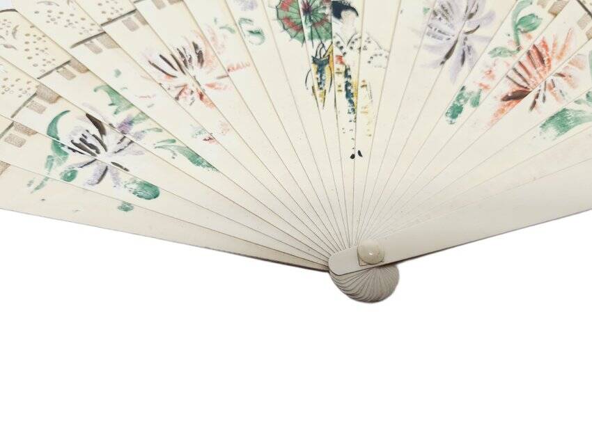 Art Nouveau celluloid fan, 1900s