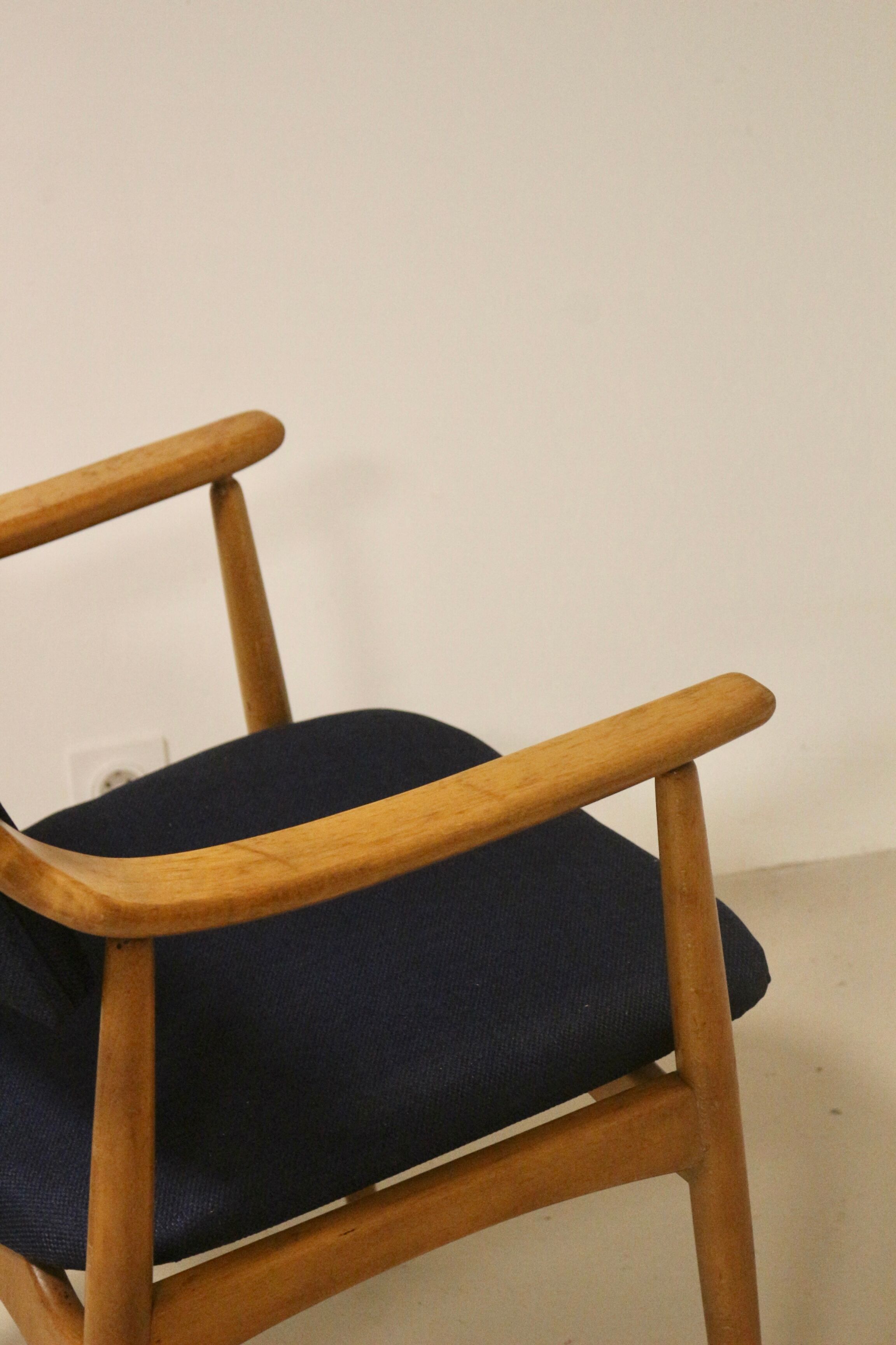 Scandinavian chair 1960 curved armrests