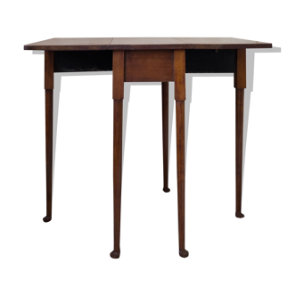 Shuttered table