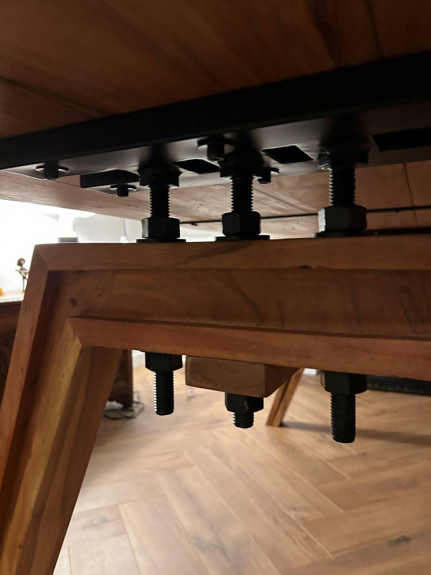 Acacia wood dining table - 203x102cm - Very good condition
