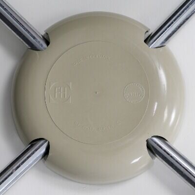 Arne Jacobsen set of 10 chairs "the Lily" model 3108