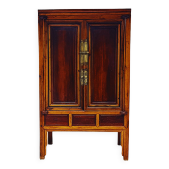 Armoire chinoise antique