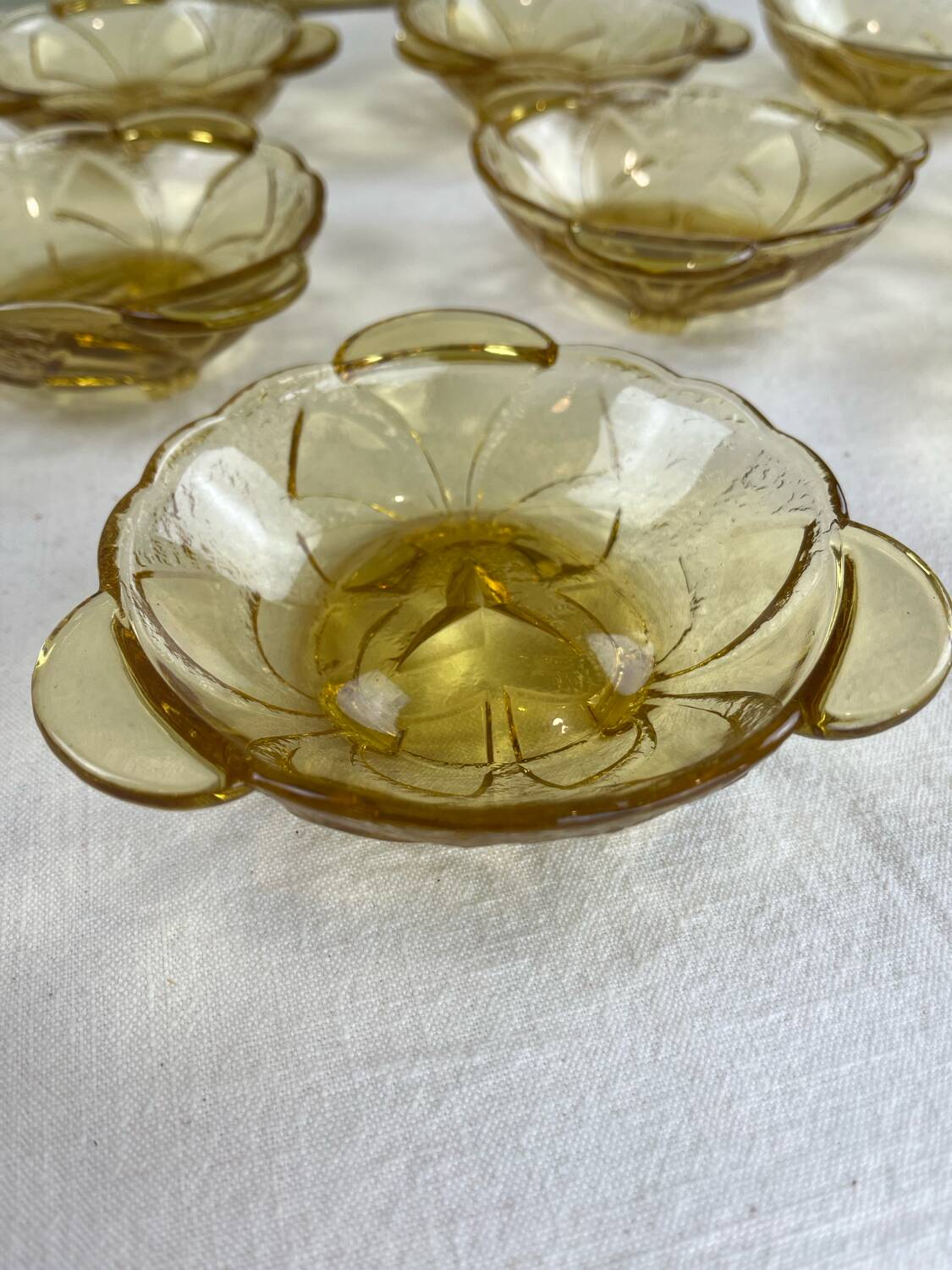 Amber Art Deco service