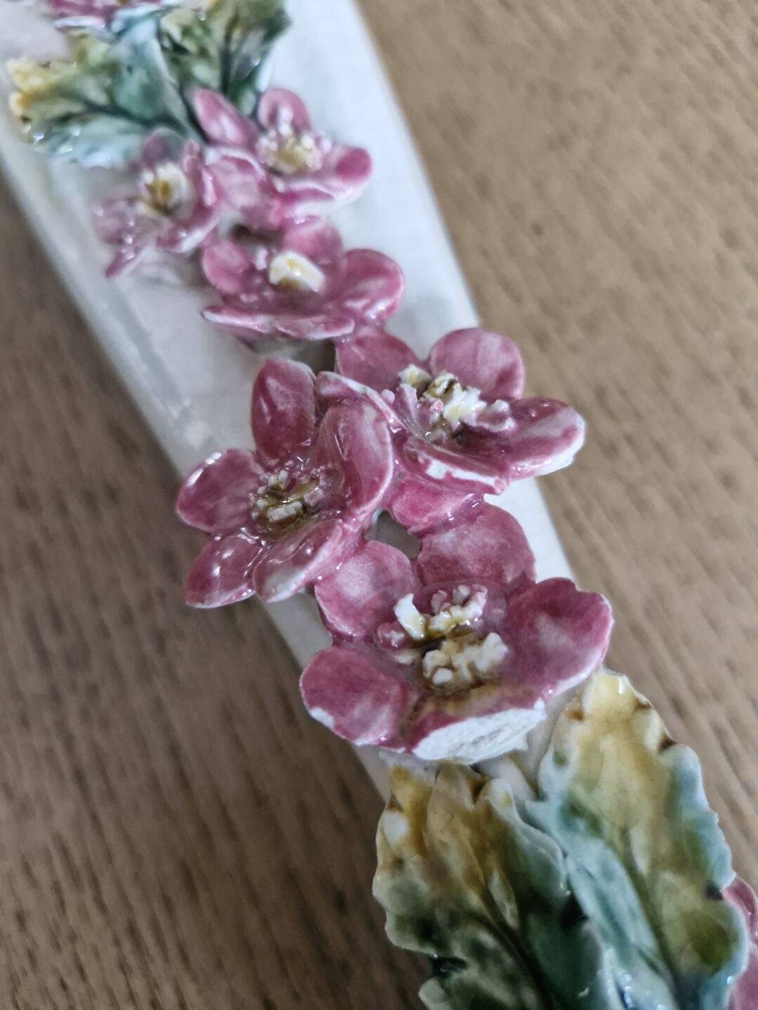 Pair of slip soliflores – Art Nouveau, late 19th century